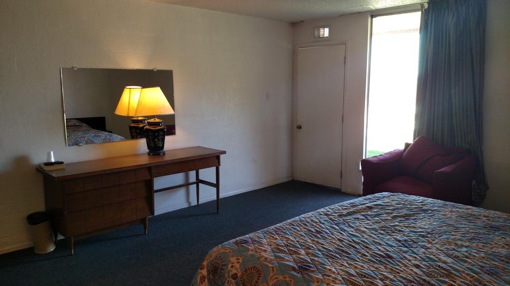 Essex House Motel Littleton